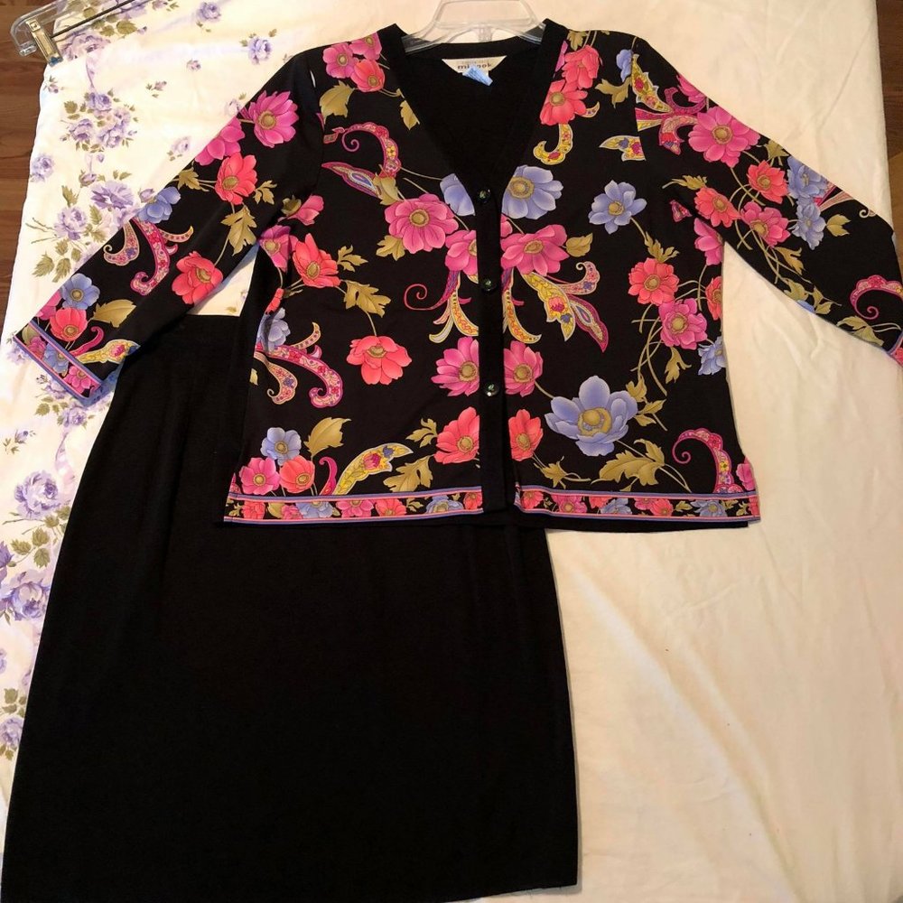 Woman’s Clothes -2 pcs (Top and skirt) Misook